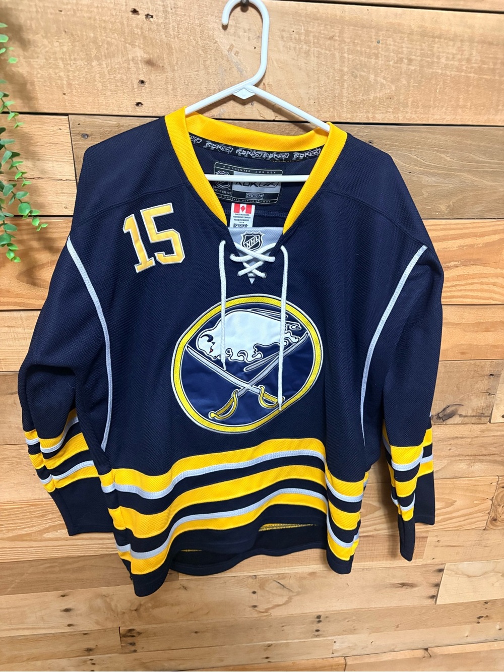 NHL Buffalo Sabres Navy and Yellow Hockey Jersey #15 Size L -48
